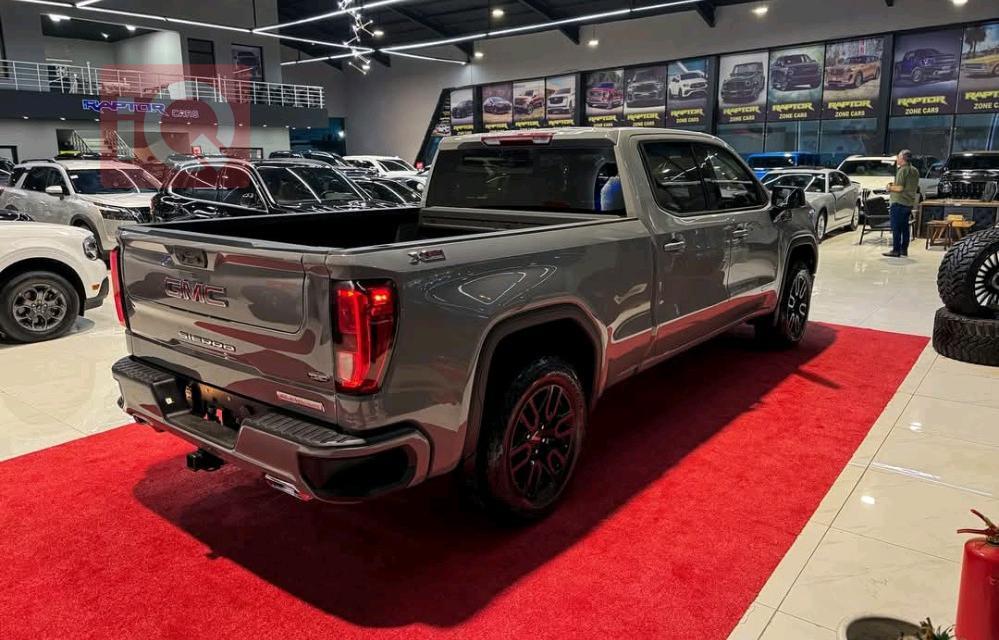 GMC Sierra